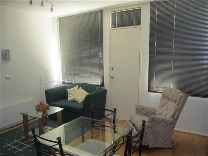 2/4 Fitzroy Street, Geelong VIC 3220