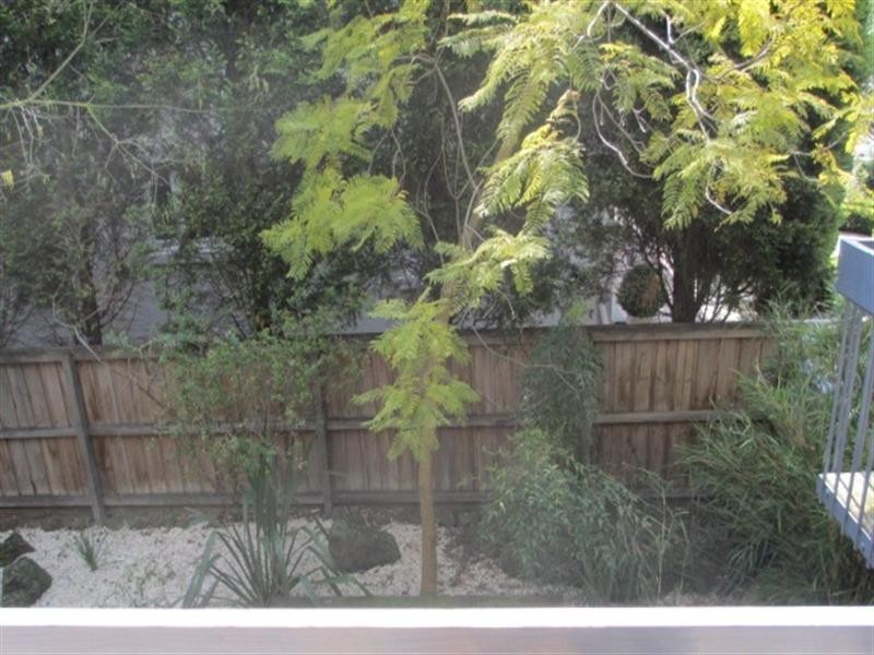 2/4 Fitzroy Street, Geelong VIC 3220