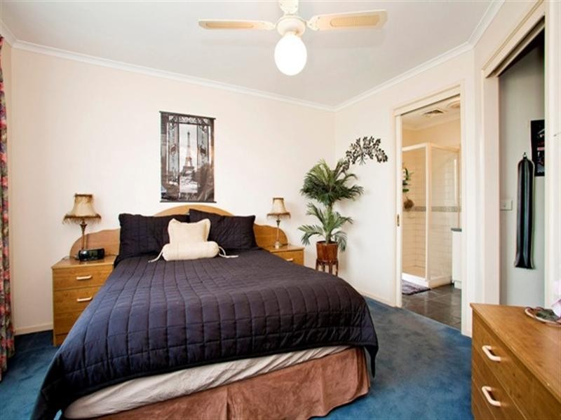 11 Lymington Court, St Albans Park VIC 3219