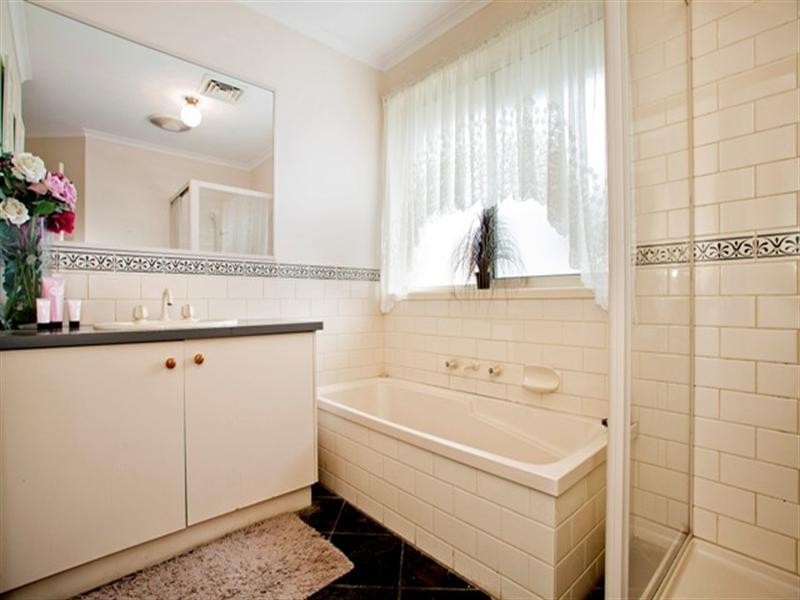 11 Lymington Court, St Albans Park VIC 3219