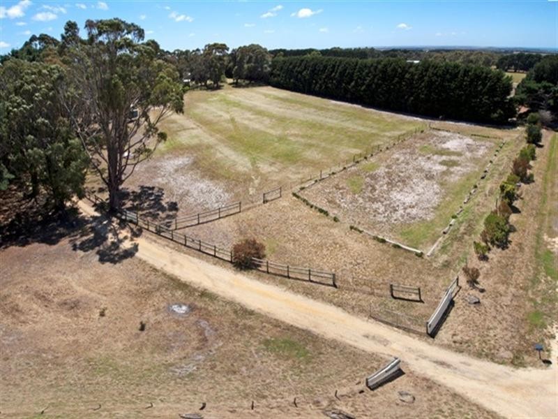 2/55 Aquarius Avenue, Torquay VIC 3228