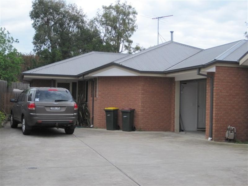 2/30 Francis Street, Belmont VIC 3216