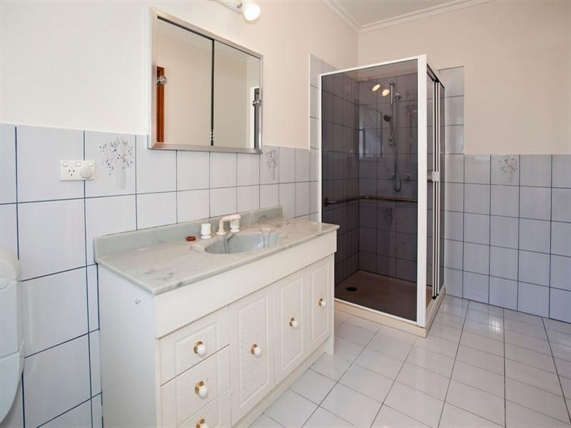 22 Russell Street, Newtown VIC 3220