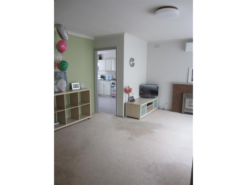 6 Charles Street, Belmont VIC 3216