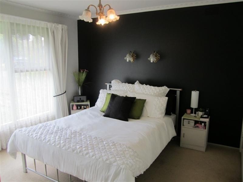 6 Charles Street, Belmont VIC 3216