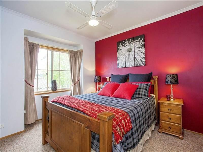 16 Carbine Drive, St Albans Park VIC 3219