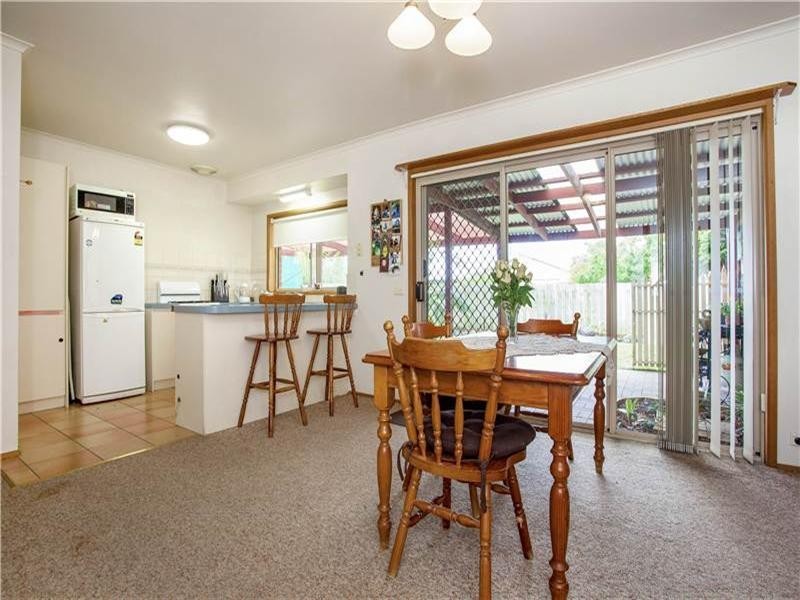 16 Carbine Drive, St Albans Park VIC 3219