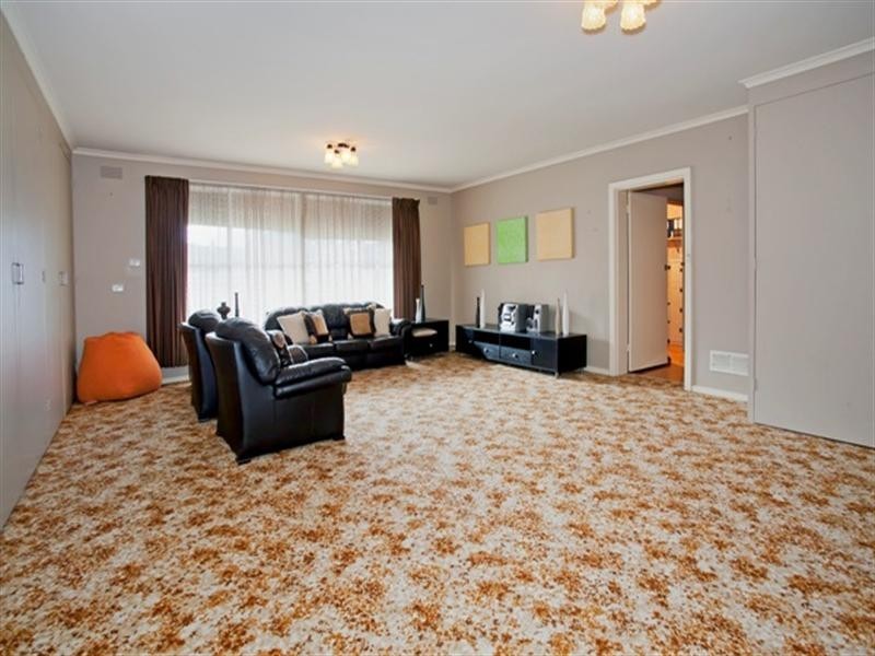 211 Aberdeen Street, Newtown VIC 3220