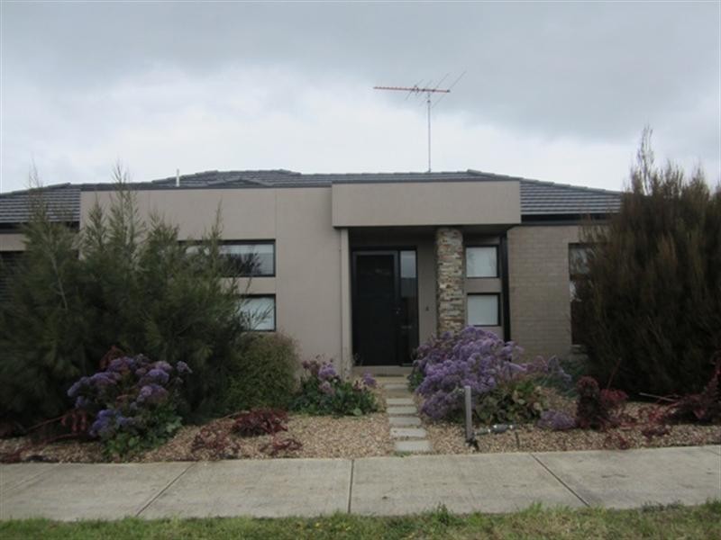 1/175 Heyers Road, Grovedale VIC 3216