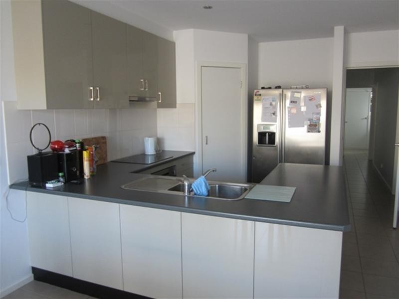 1/175 Heyers Road, Grovedale VIC 3216