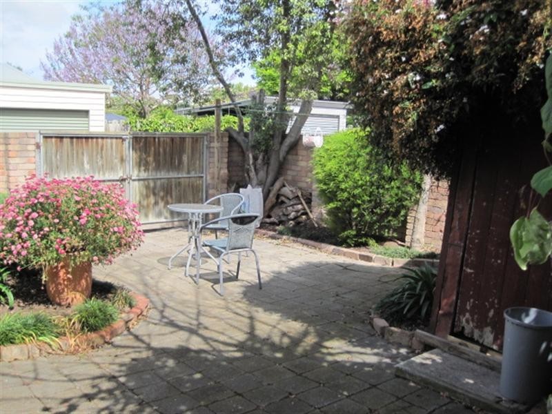 38 Bourke Crescent, Geelong VIC 3220