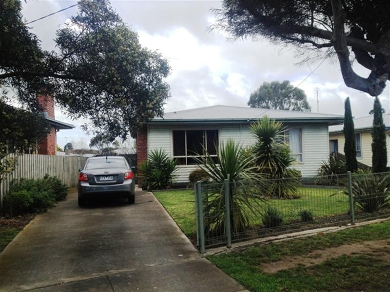 12 Schroeter Street, Winchelsea VIC 3241