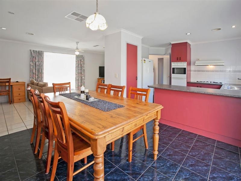 14 Gandross Place, St Albans Park VIC 3219