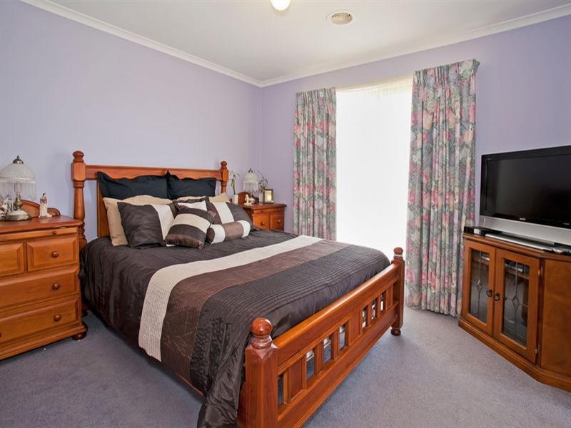 14 Gandross Place, St Albans Park VIC 3219