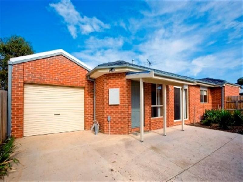 2/9 Konrads Crescent, Highton VIC 3216