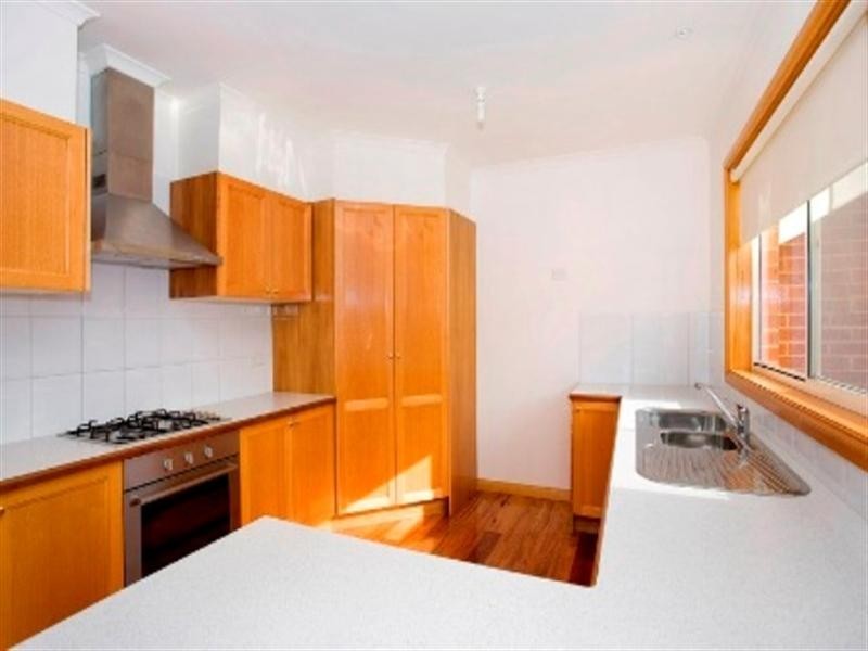 2/9 Konrads Crescent, Highton VIC 3216