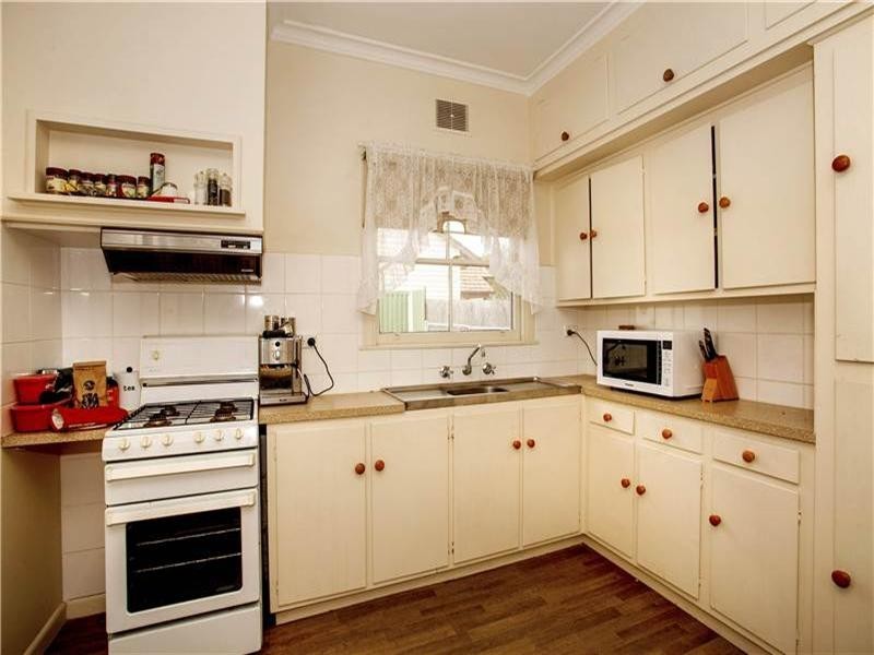 15 Ensby Street, East Geelong VIC 3219