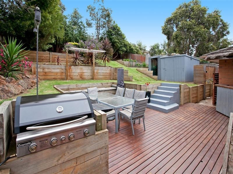 64 Belle Vue Avenue, Highton VIC 3216