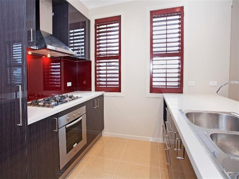 4/100-108 West Fyans Street, Newtown VIC 3220