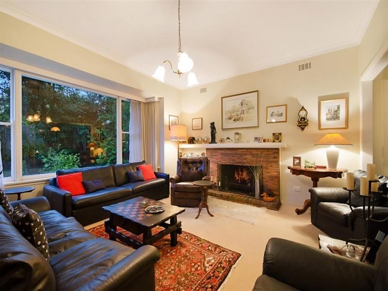 19 Layton Crescent, Newtown VIC 3220