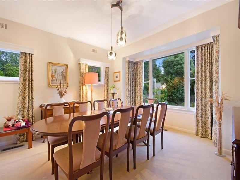 19 Layton Crescent, Newtown VIC 3220