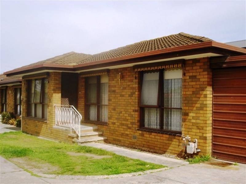 2/299 Autumn Street, Geelong West VIC 3218