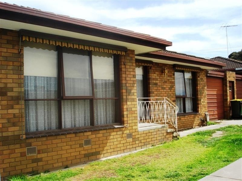2/299 Autumn Street, Geelong West VIC 3218