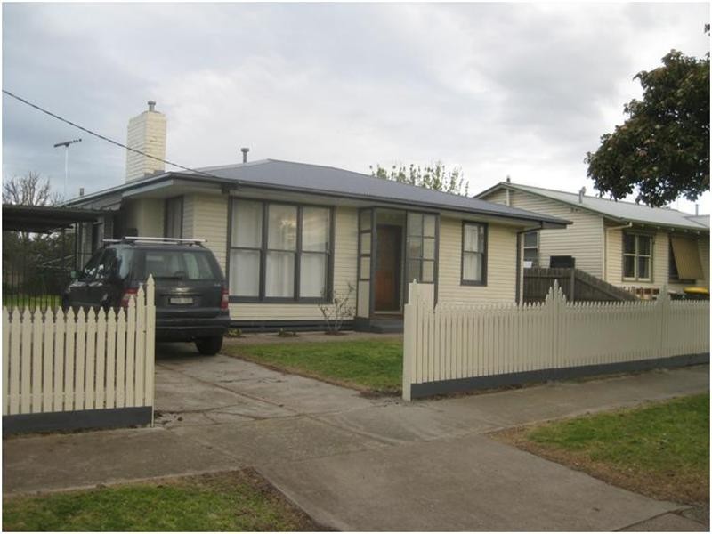 2 Kookaburra Court, Norlane VIC 3214