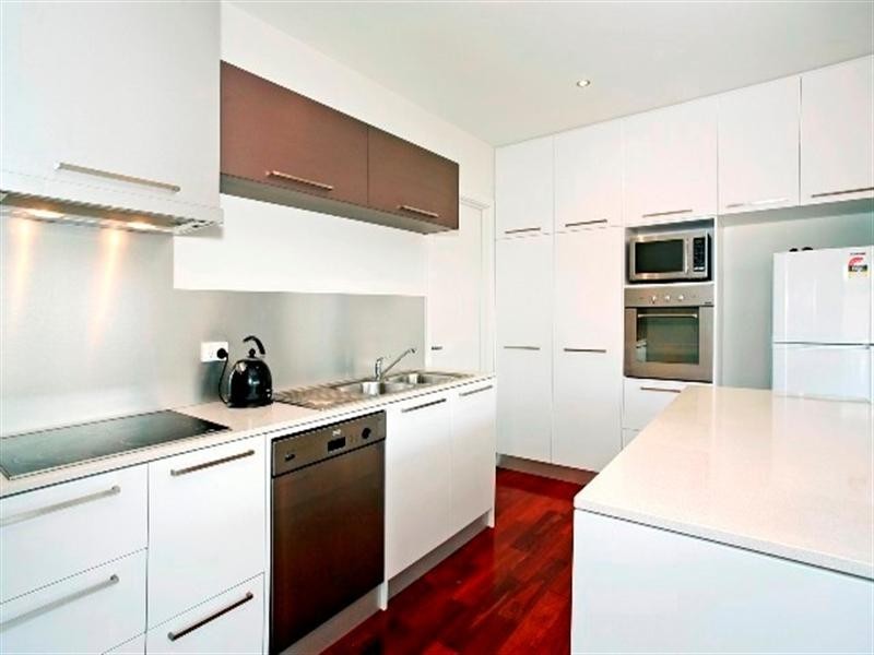 2/4 Belfast Street, Newtown VIC 3220