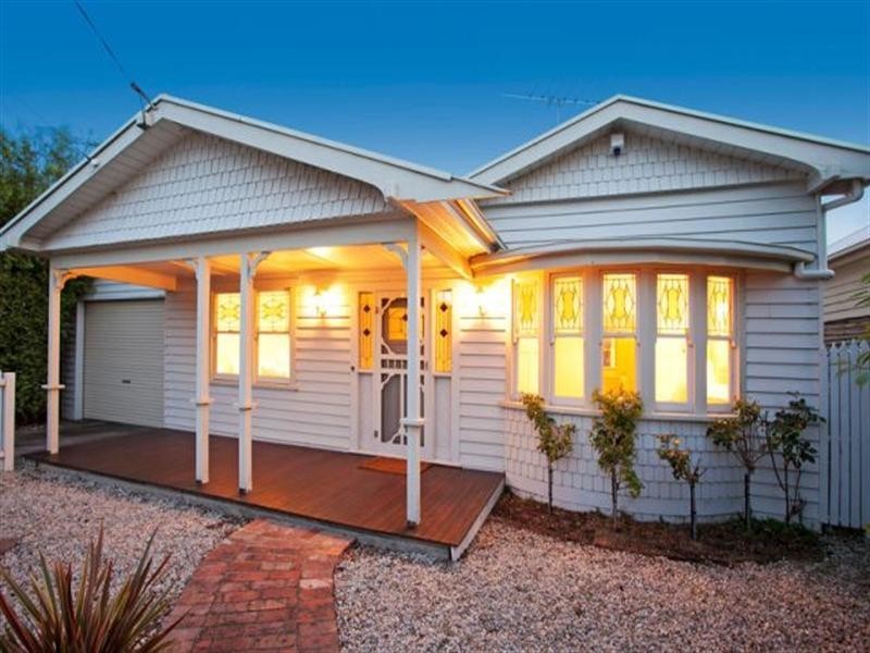 18 Walker Street, Rippleside VIC 3215