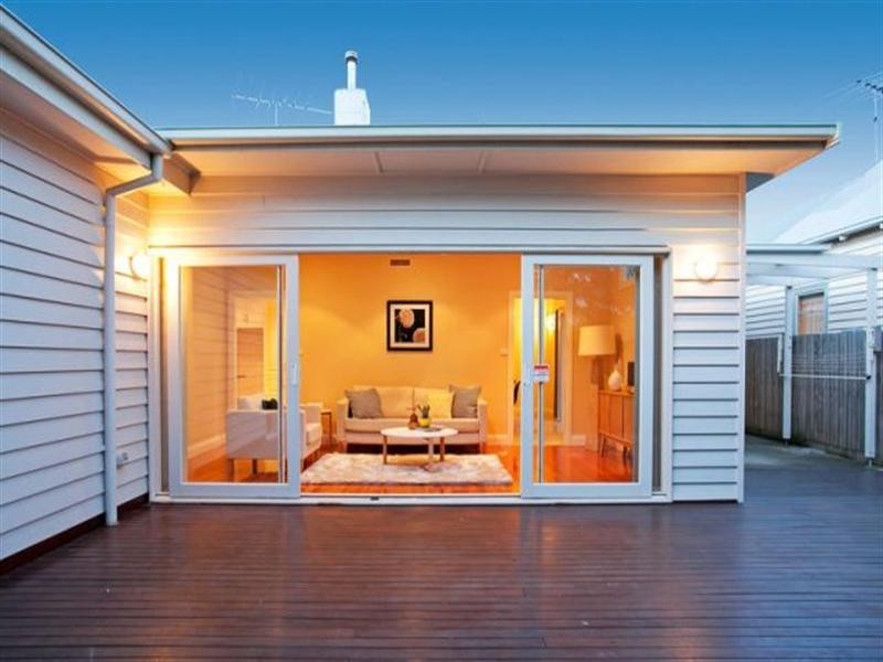 18 Walker Street, Rippleside VIC 3215