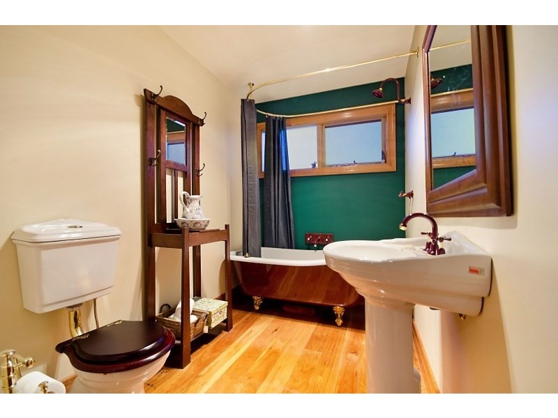 415 Seven Bridges Road, Gerangamete VIC 3243