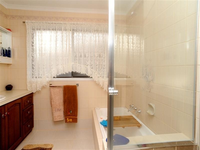 20 Donvale Drive, Leopold VIC 3224