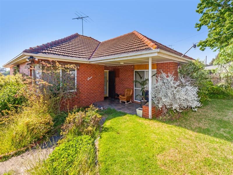11 Riverview Terrace, Belmont VIC 3216
