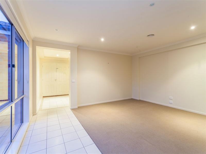 11 Nell Link, Leopold VIC 3224