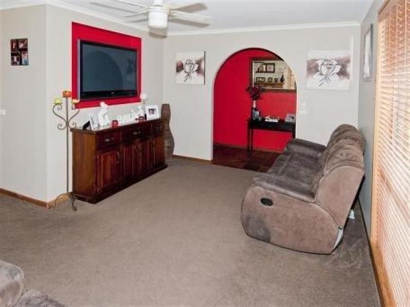 15 Corangamite Drive, Corio VIC 3214