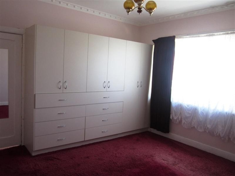 4 Roxby Street, Manifold Heights VIC 3218