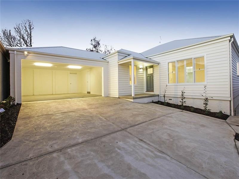 42B Nicholas Street, Newtown VIC 3220