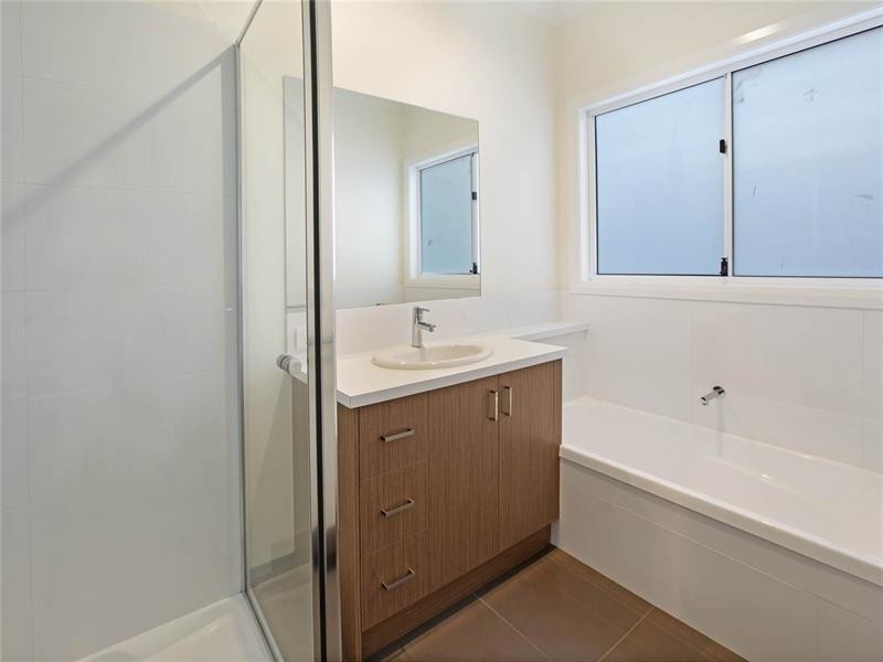 42B Nicholas Street, Newtown VIC 3220