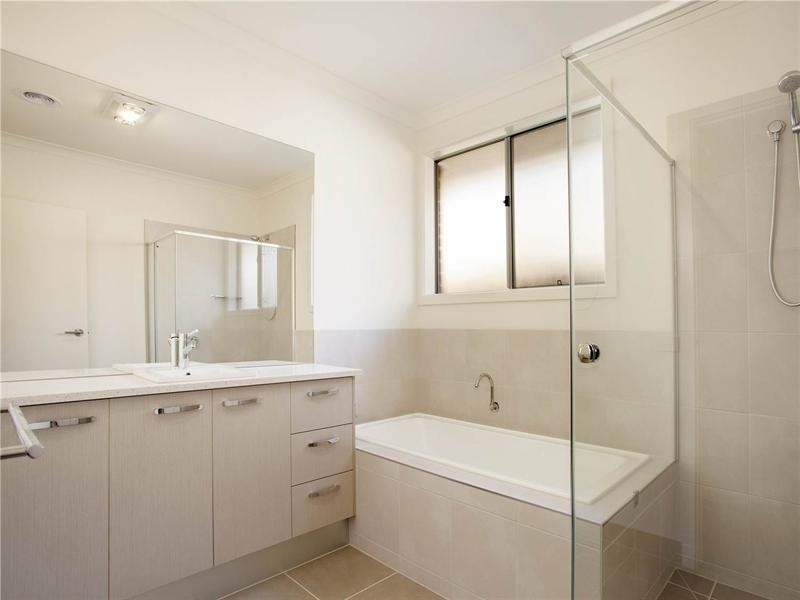 35 Creekside Drive, Drysdale VIC 3222