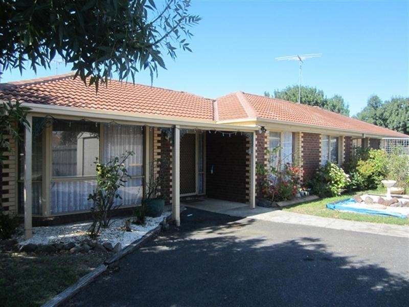 4 Galaxy Court, Whittington VIC 3219