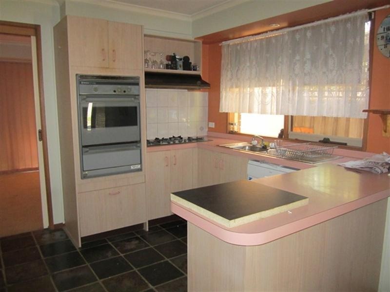 4 Galaxy Court, Whittington VIC 3219