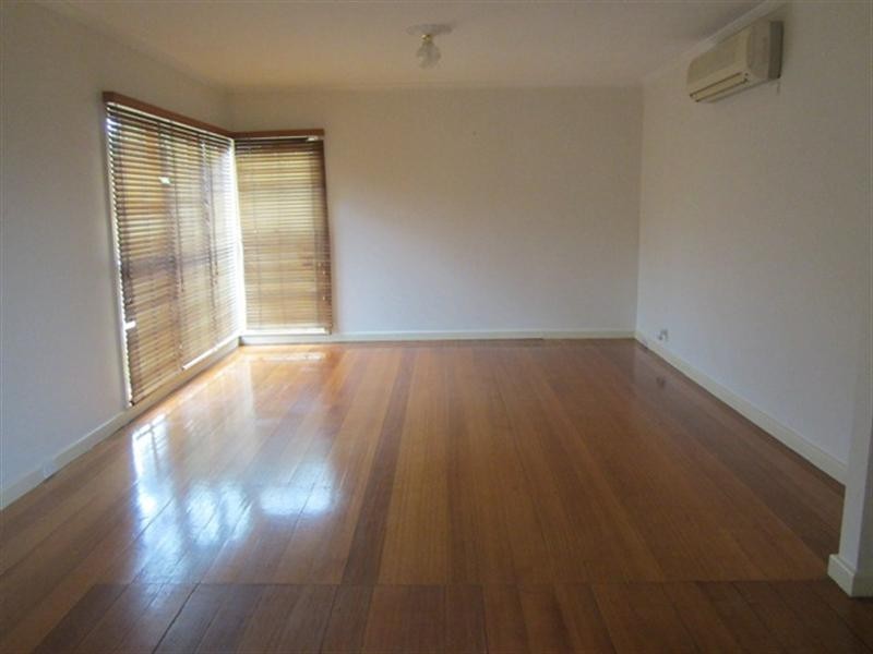 9 Carrington Street, East Geelong VIC 3219