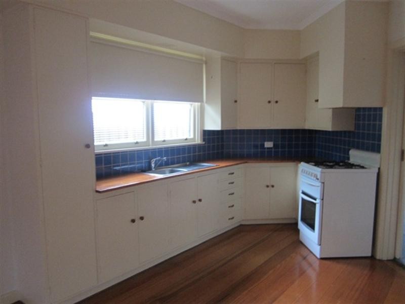 9 Carrington Street, East Geelong VIC 3219