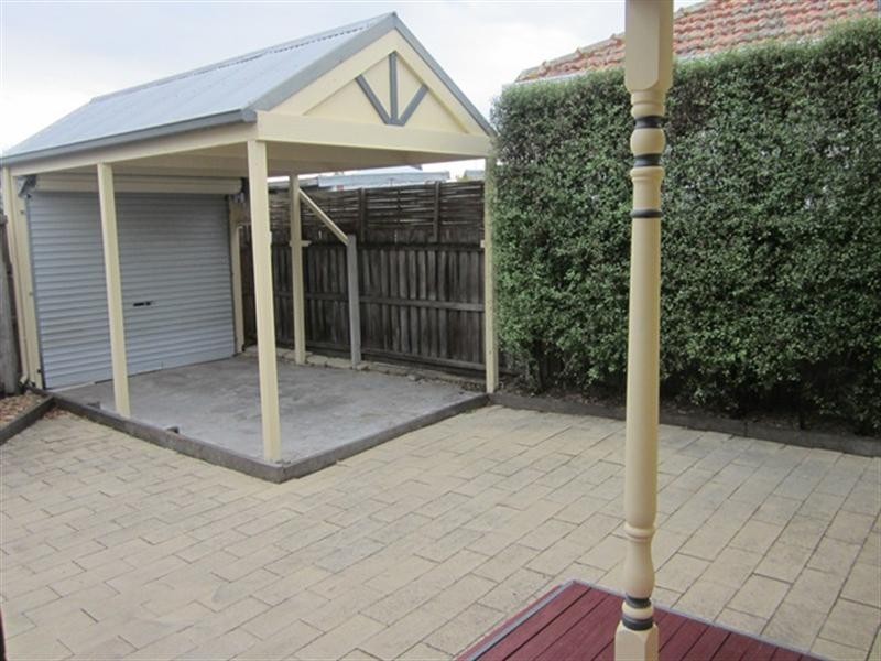 9 Carrington Street, East Geelong VIC 3219