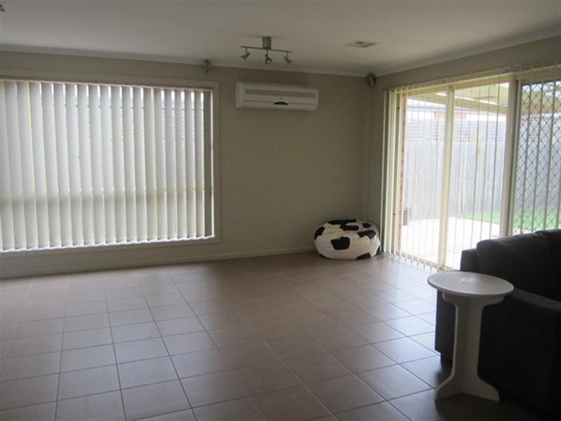 4/51 Tanner Street, Breakwater VIC 3219