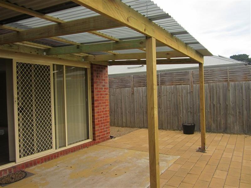 4/51 Tanner Street, Breakwater VIC 3219