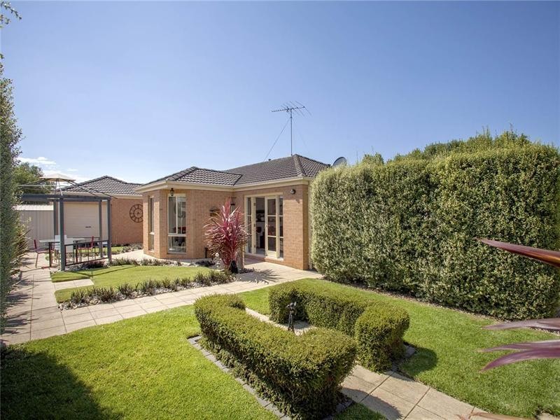 12 Sonia Court, Lara VIC 3212