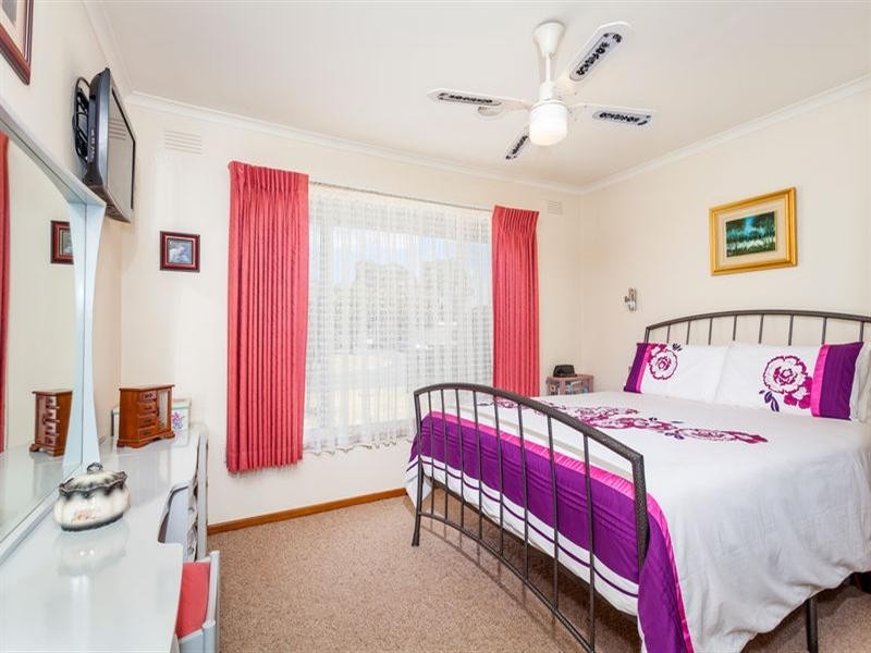 6 Tamala Avenue, Marshall VIC 3216