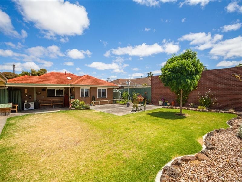 6 Tamala Avenue, Marshall VIC 3216